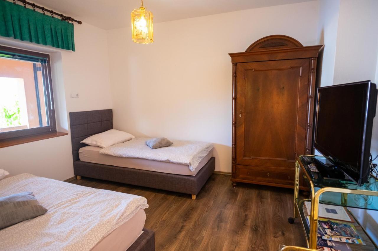Apartmani Suzana Кленовица Екстериор снимка
